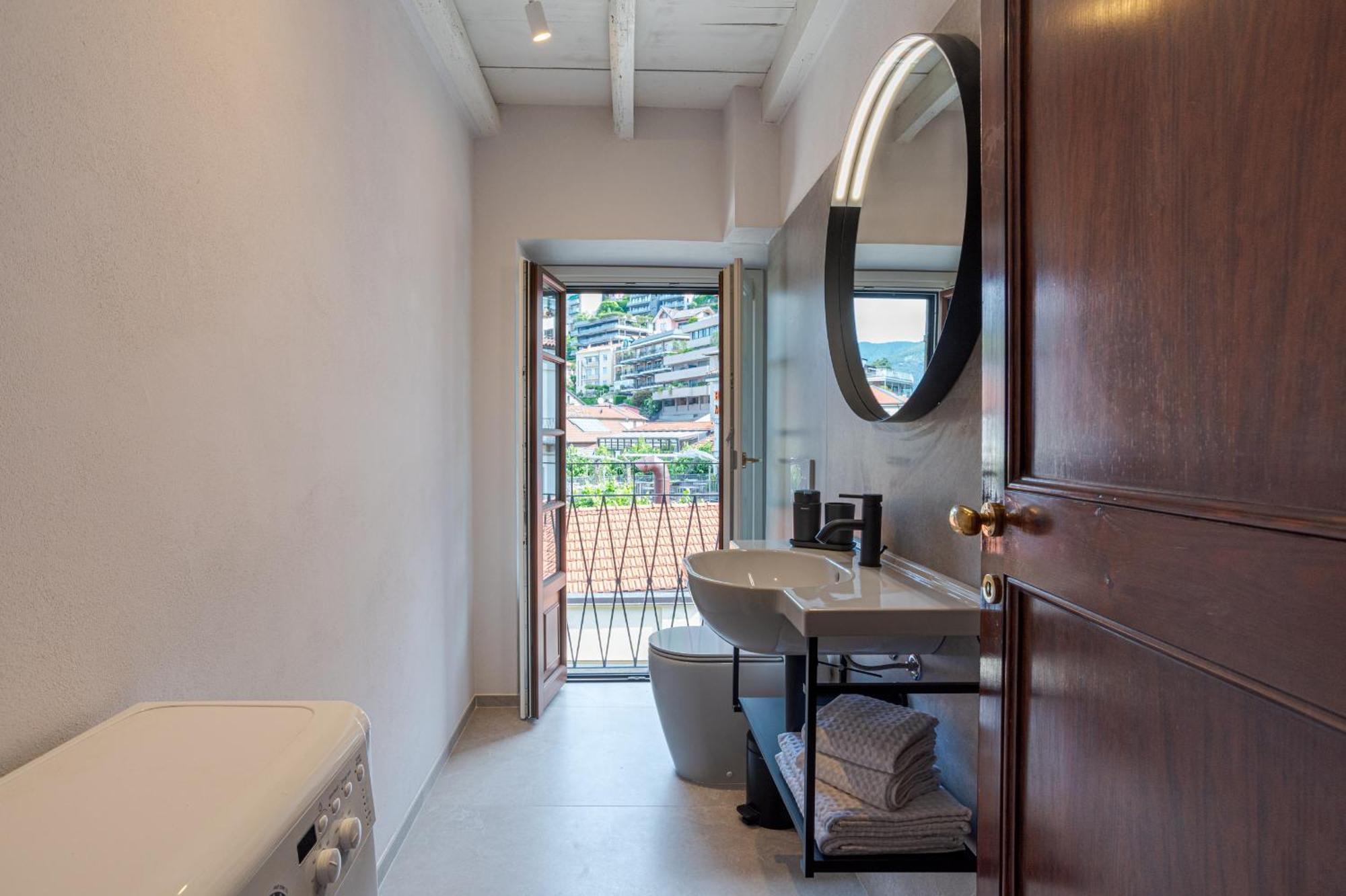 Casa Battello Apartment โกโม ภายนอก รูปภาพ